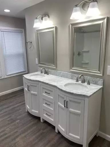 Main picture of 217 Bond St