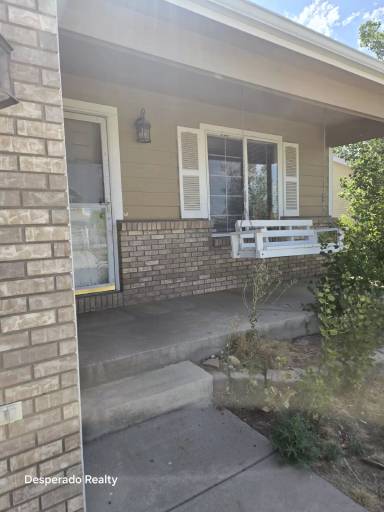 Main picture of 3206 Santa Fe Ave