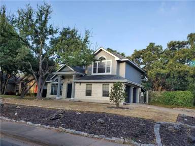 Main picture of 213 N Mount Rushmore Dr