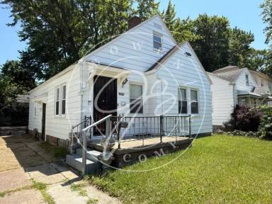 Main picture of 1922 Perth St