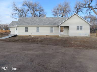 Main picture of 10531 N 95th St