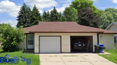 Main picture of 2300 S Schaefer St