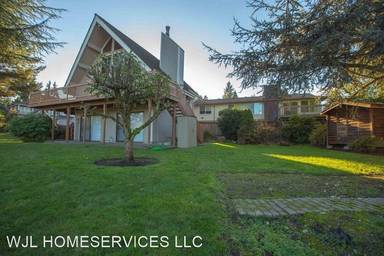 Main picture of 17320 NE 39th Ct