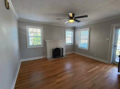 Main picture of 1821 W Avenue J