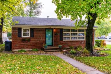 Main picture of 1202 W 10th St