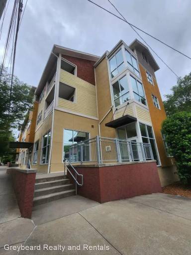 Main picture of 125 S Lexington Ave