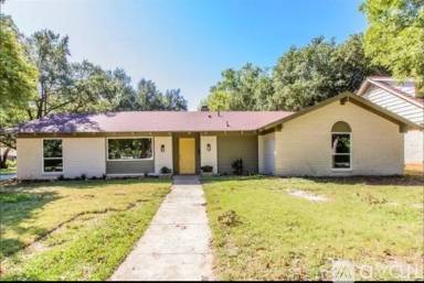 Main picture of 1300 Atlanta Dr