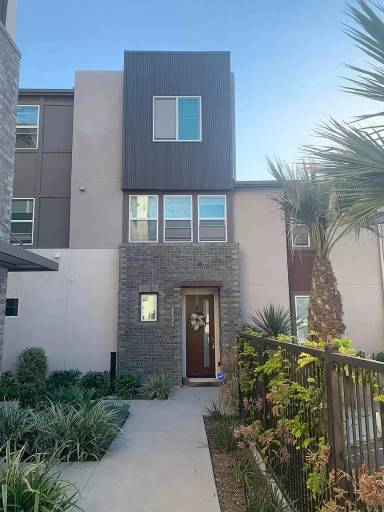 Main picture of 2158 Element Way