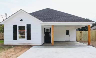 Main picture of 3211 Stimson Ave