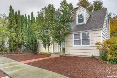 Main picture of 418 NW 30th St