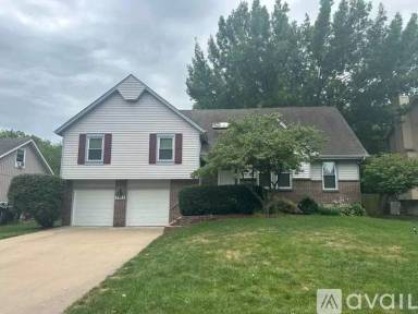 Main picture of 7753 W 154th Ter
