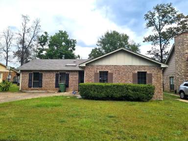 Main picture of 3044 Cross Creek Dr