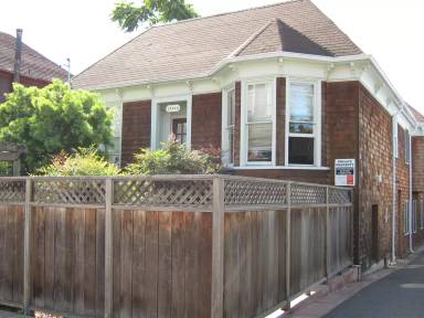 Main picture of 2436 Ellsworth St