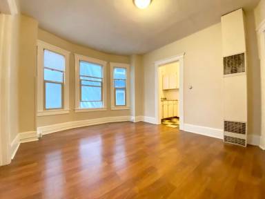 Main picture of 1511 Boylston Ave