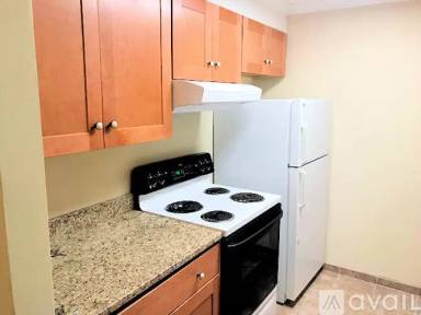 Main picture of 387 Adams St