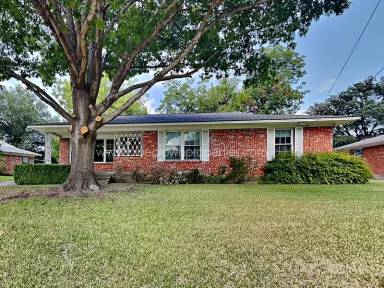 Main picture of 6538 Ridgemont Dr