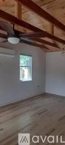 Main picture of 1404 Brentwood St