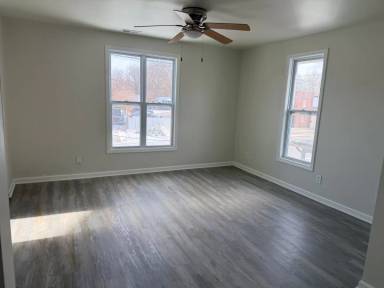 Main picture of 1030 Kilburn Ave