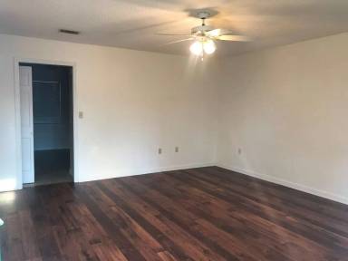 Main picture of 2134 Houston Ave