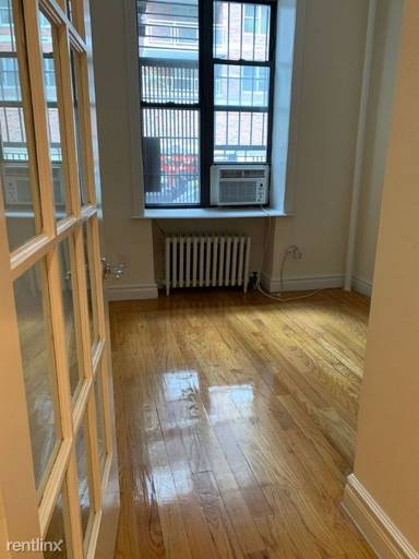 Main picture of 332 E 71st St