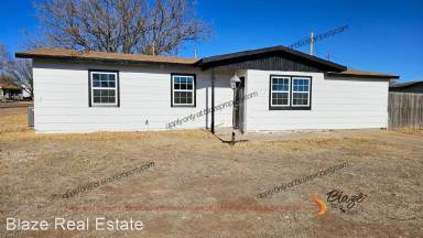 Main picture of 1304 SW 48th Ave