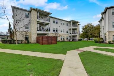 Main picture of Vista At Plum Creek