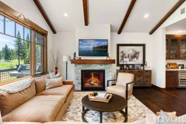 Main picture of 10175 Annies Loop