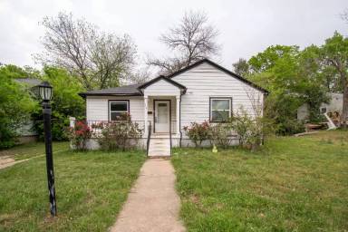 Main picture of 214 E Munroe Ave