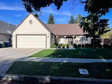 Main picture of 4278 W Cardiff Ave