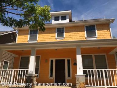 Main picture of 9843 Walnut Hill Dr