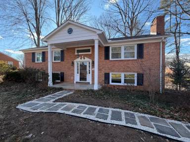 Main picture of 415 Carrsbrook Dr