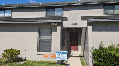 Main picture of 8734 Pinehammock Ct