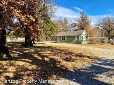 Main picture of 3693 McCord Rd