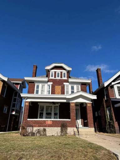 Main picture of 1850 Oak St