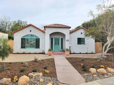 Main picture of 334 Crest Ave