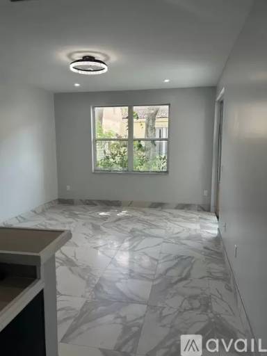 Main picture of 525 NW 87th Way
