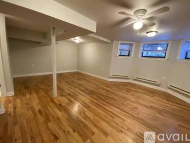 Main picture of 1125 W Oakdale Ave