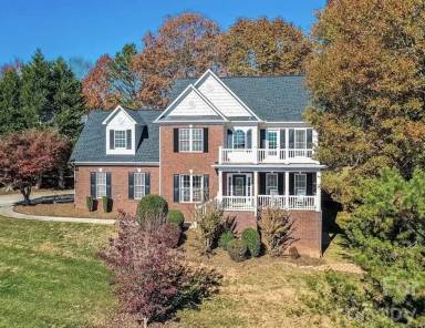 Main picture of 5700 Crown Ter