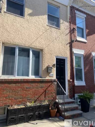 Main picture of 423 Emily St