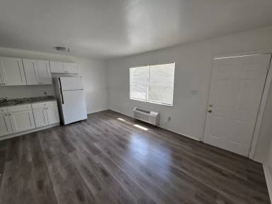 Main picture of 112 S Hilltop Rd