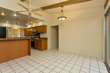 Main picture of 523 Iliaina St