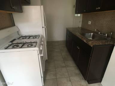 Main picture of 1361 W Estes Ave