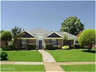 Main picture of 4444 Hartford Dr