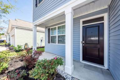 Main picture of 214 Wild Strawberry Ln