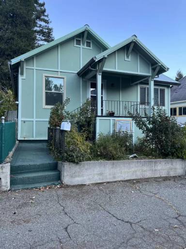 Main picture of 4107 Walnut St