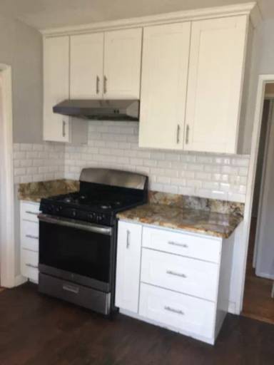 Main picture of 136 N Alvarado St