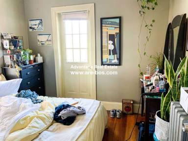 Main picture of 14 Chestnut Hill Ave