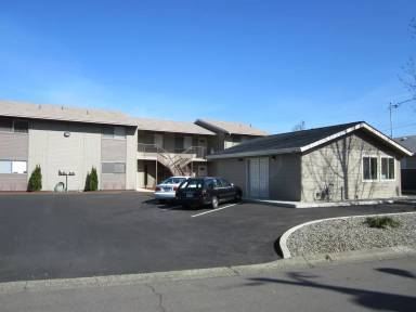 Main picture of 2812-36 W Jay Ave