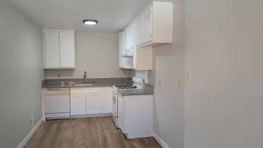 Main picture of 504-512 W. Berkeley Ct.