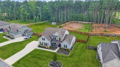 Main picture of 115 Bre Dr